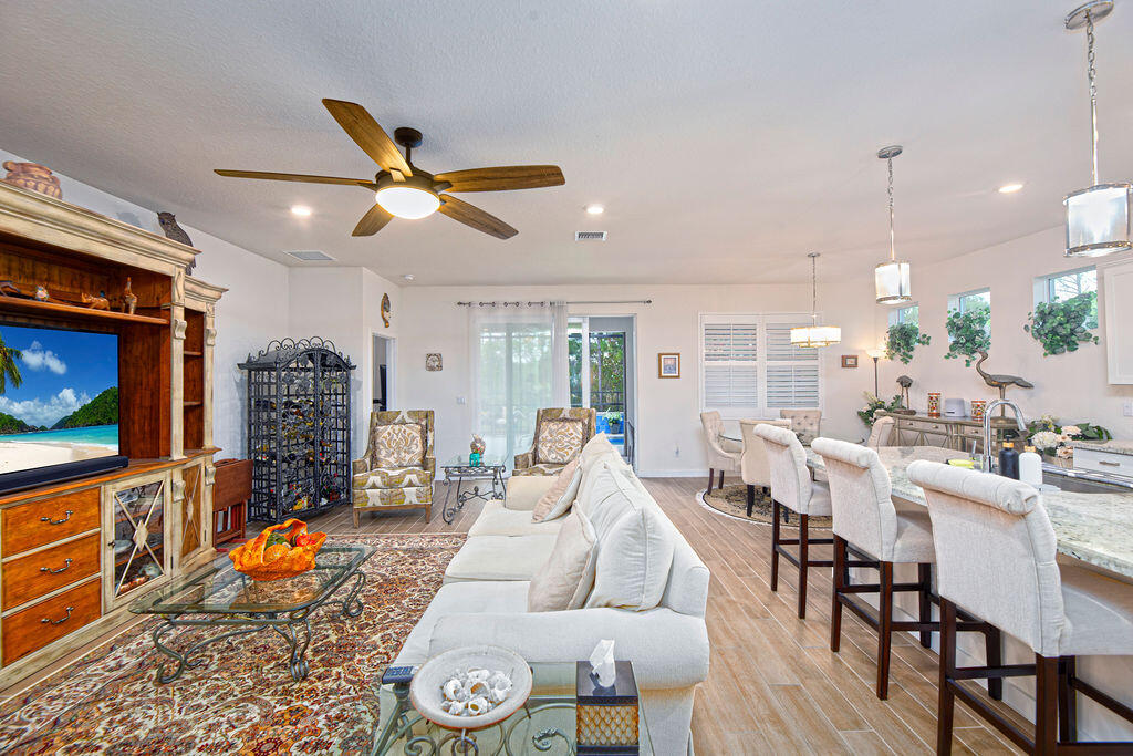 JENSEN VILLAGE - Residential