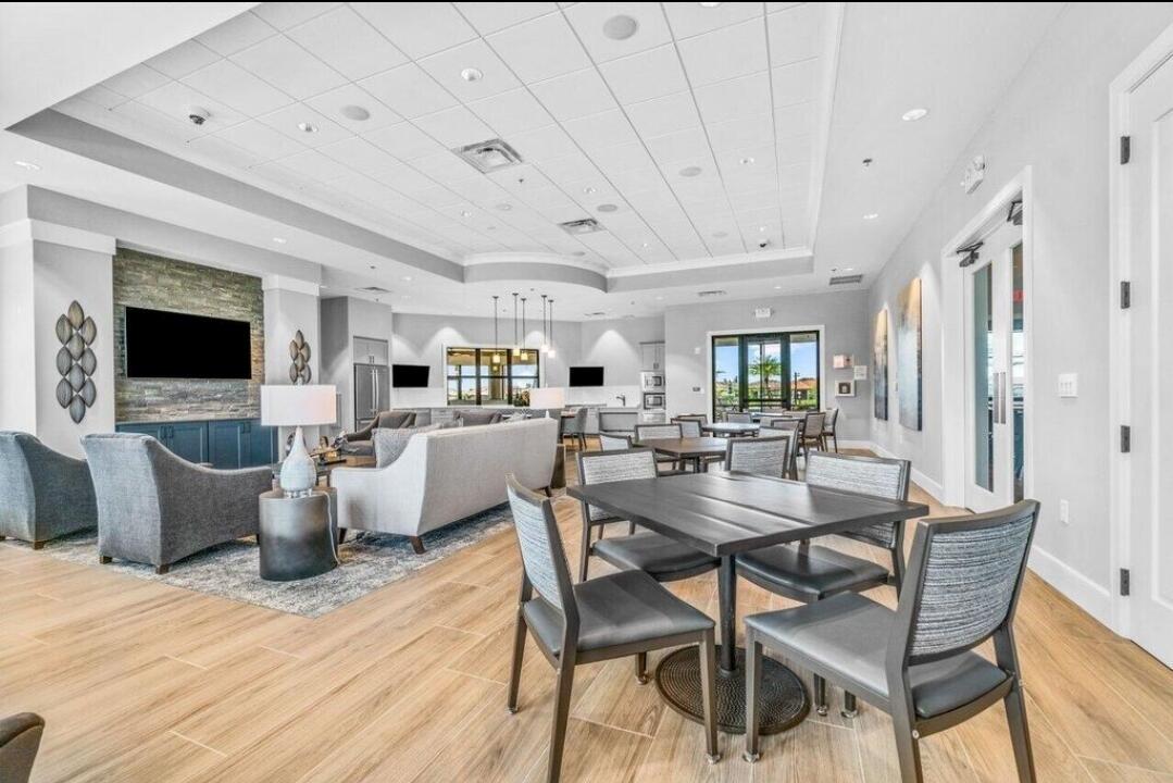 FIELDS AT GULFSTREAM POLO - Residential Lease