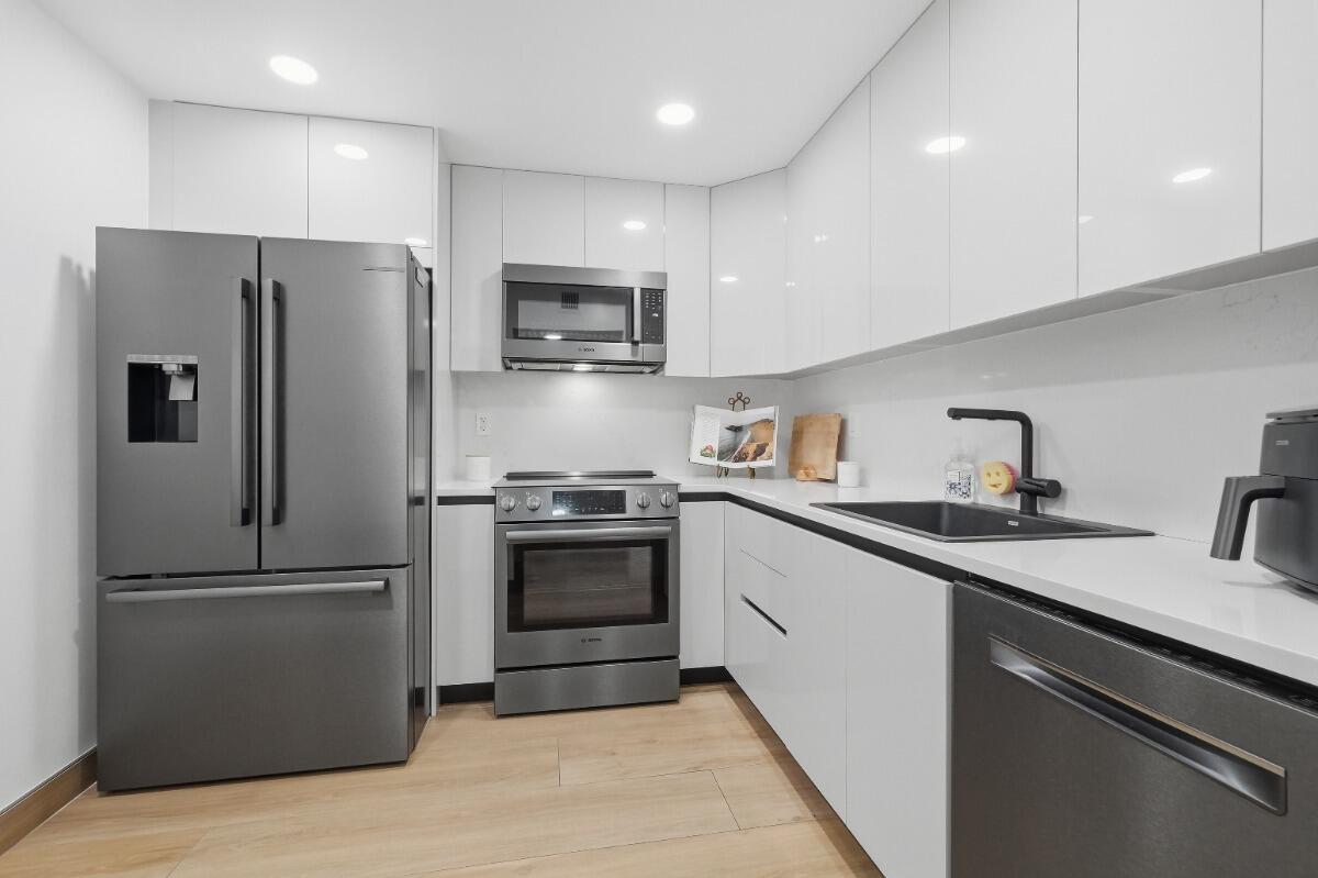 CONCORD VILLAGE CONDOMINIUM XI - Residential