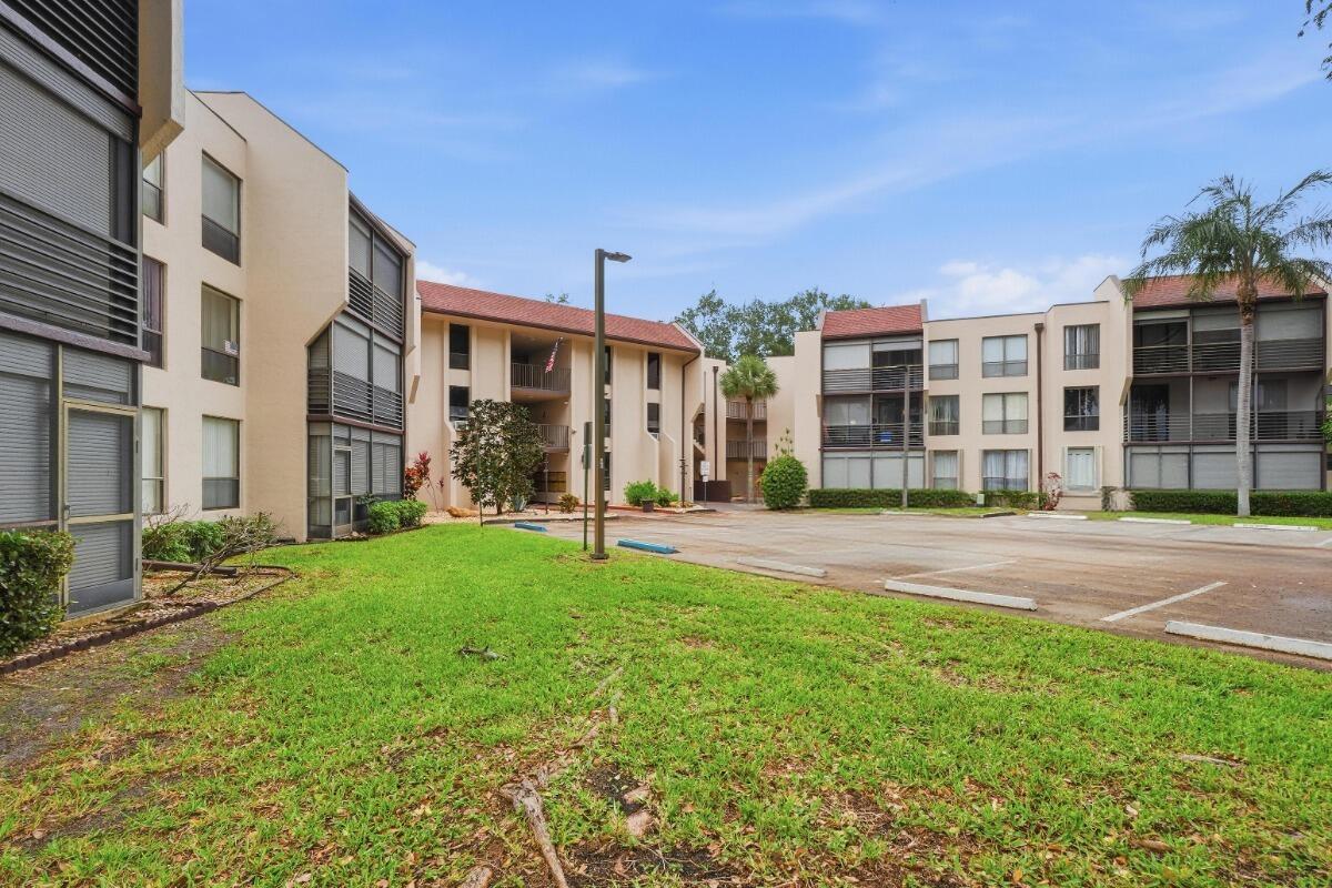 CONCORD VILLAGE CONDOMINIUM XI - Residential