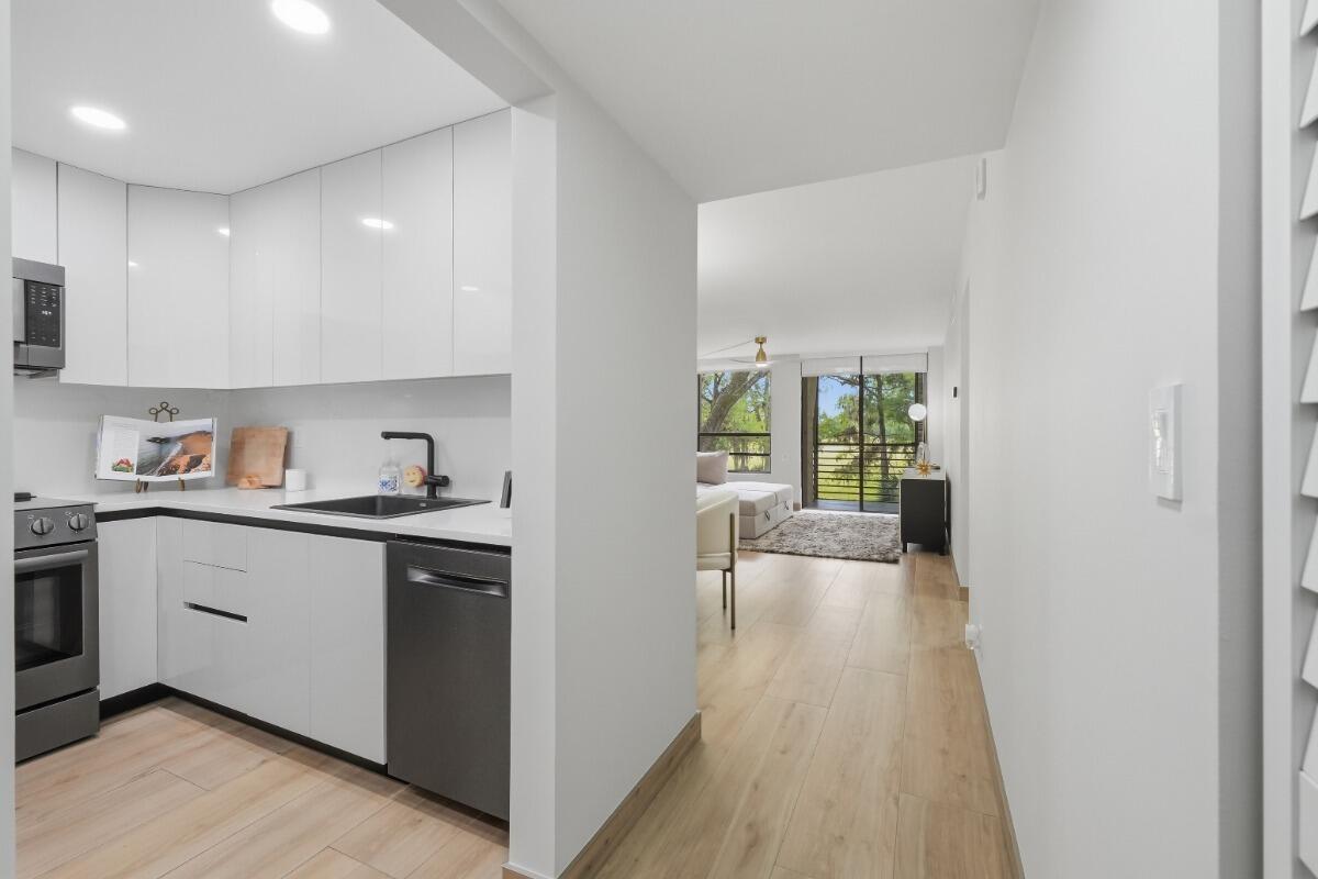 CONCORD VILLAGE CONDOMINIUM XI - Residential