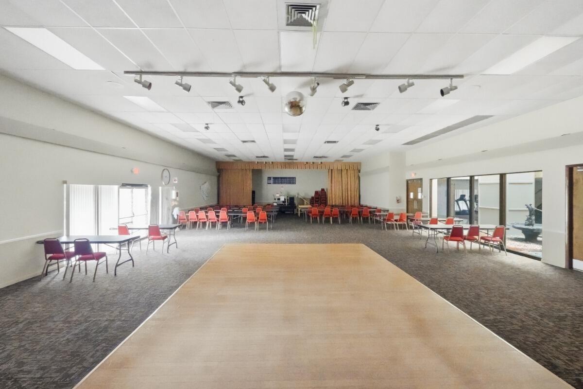 CONCORD VILLAGE CONDOMINIUM XI - Residential