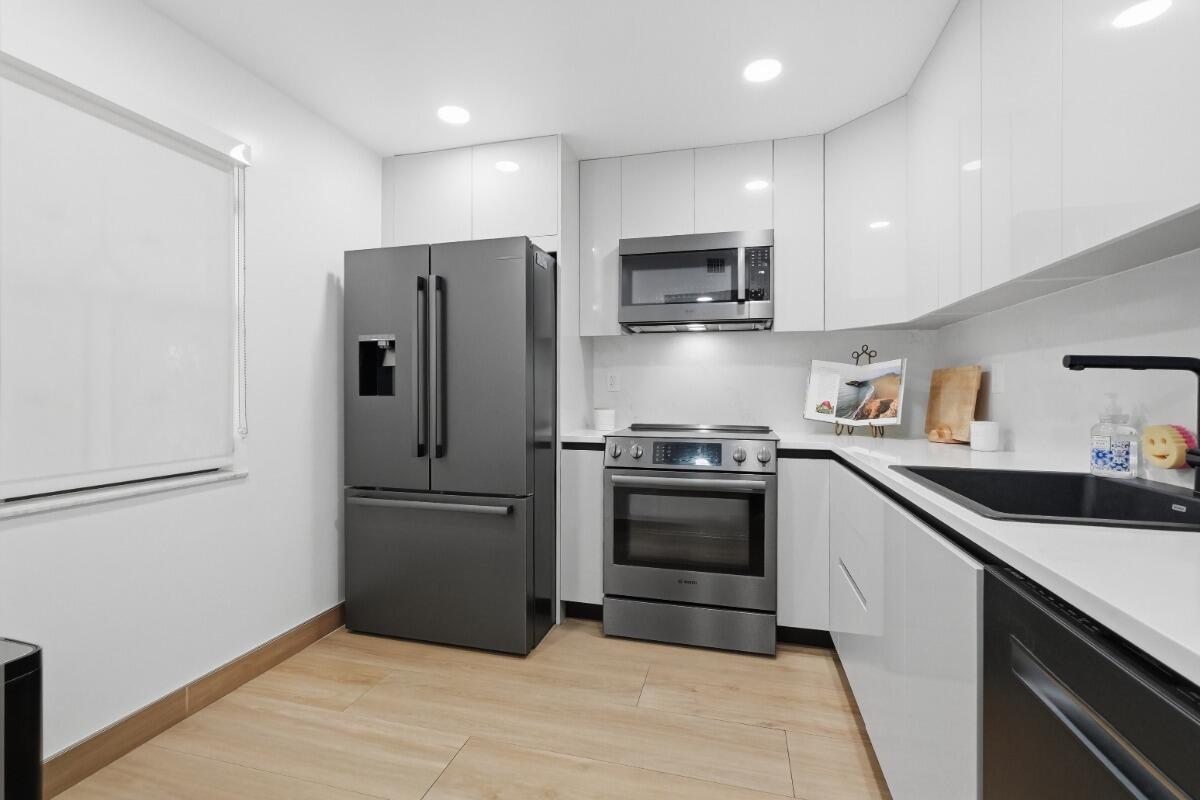 CONCORD VILLAGE CONDOMINIUM XI - Residential