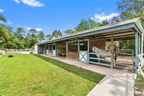 A home in Loxahatchee