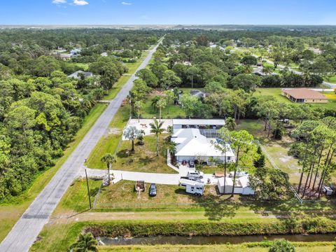 A home in Loxahatchee