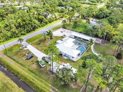 A home in Loxahatchee