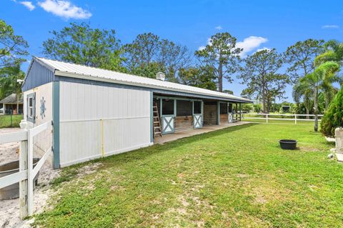 A home in Loxahatchee