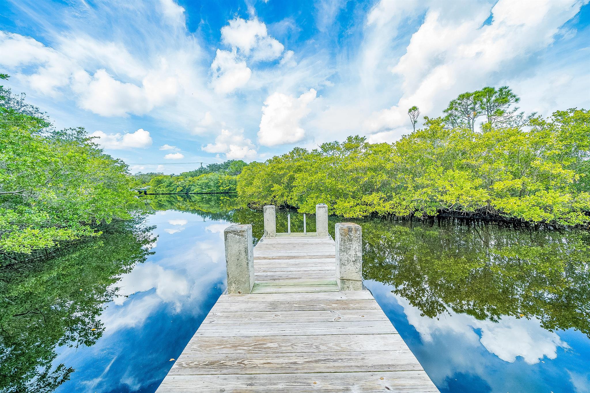 RIVERWALK 3 - Residential