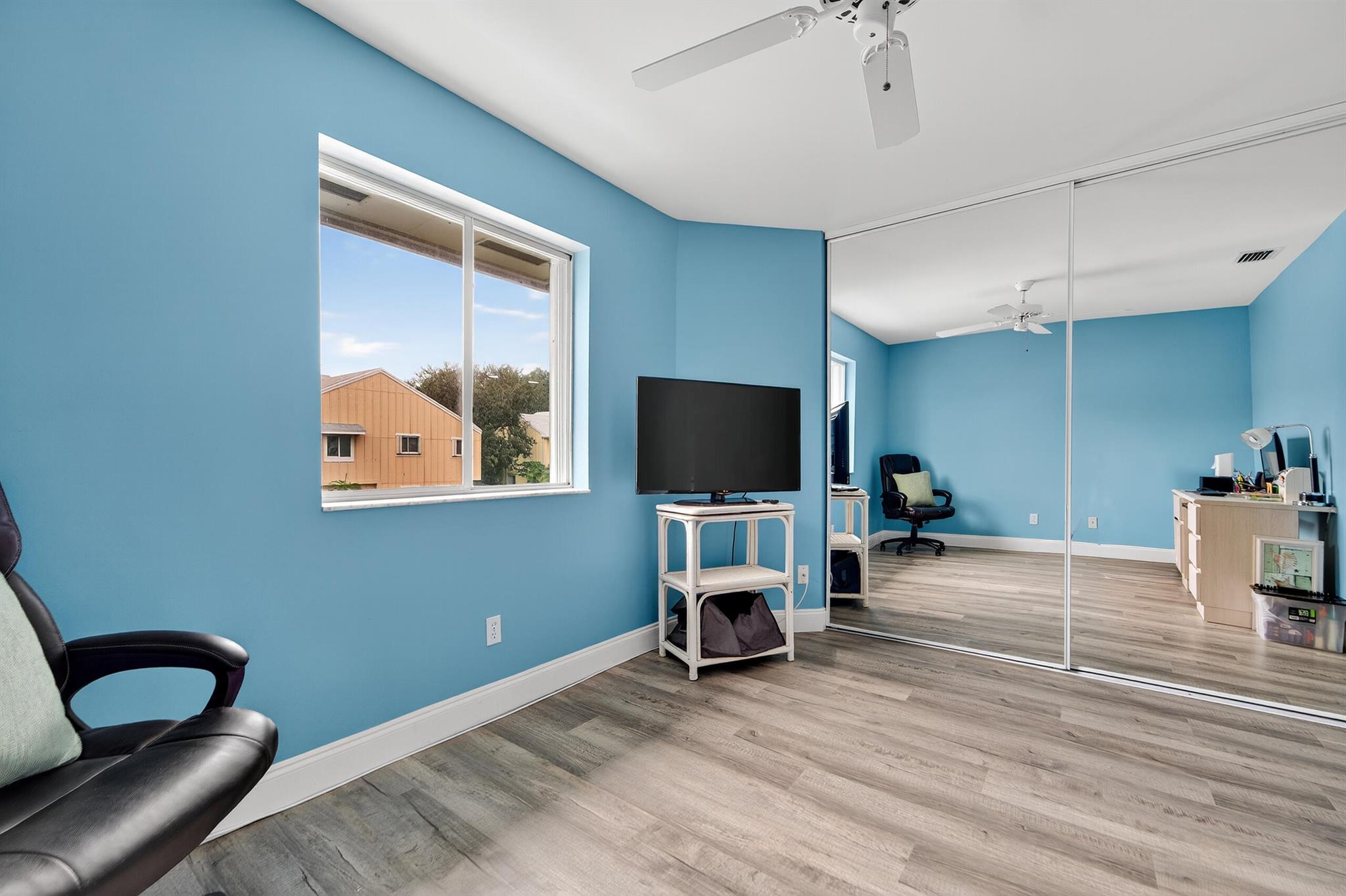RIVERWALK 3 - Residential