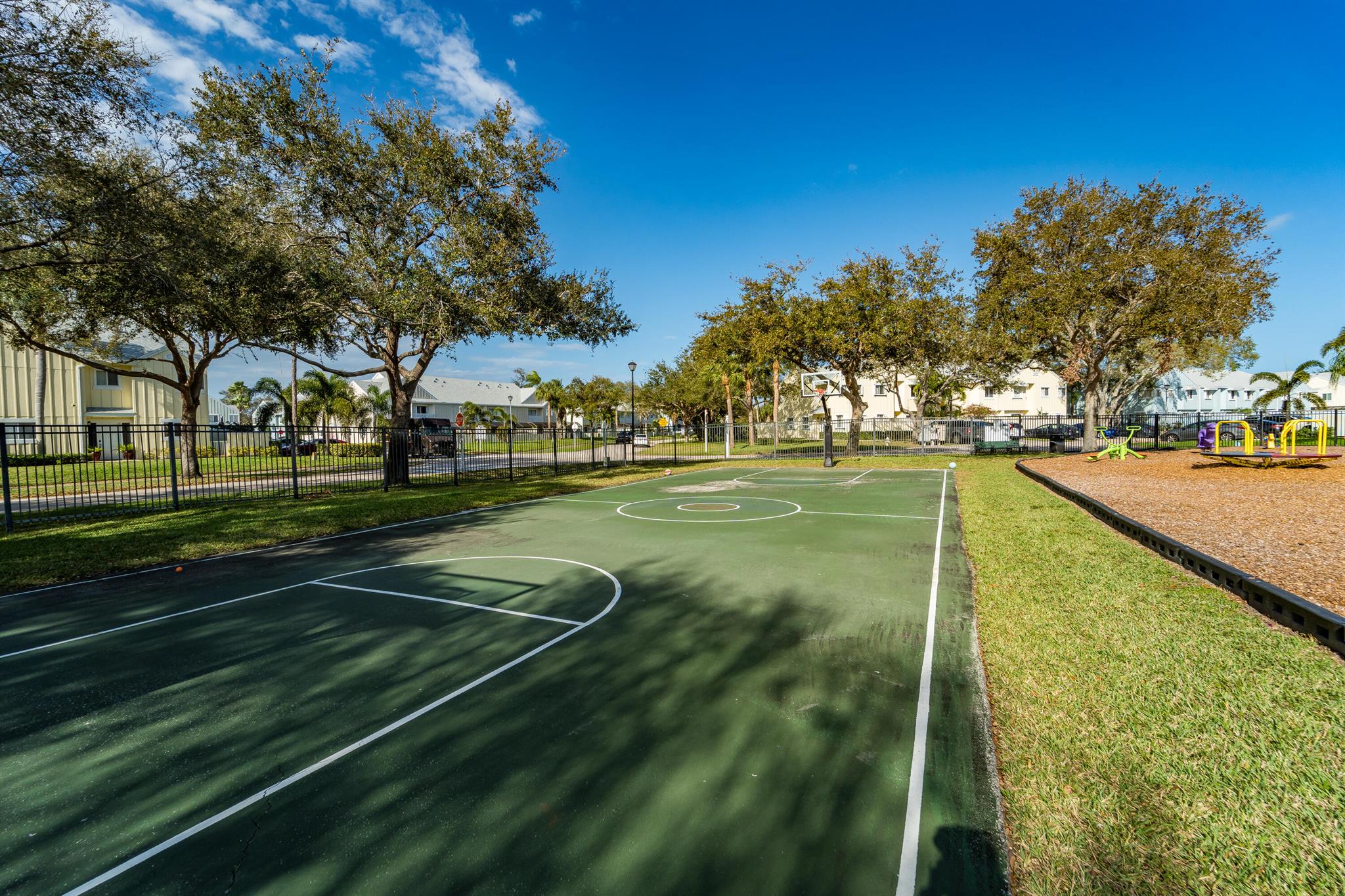 RIVERWALK 3 - Residential