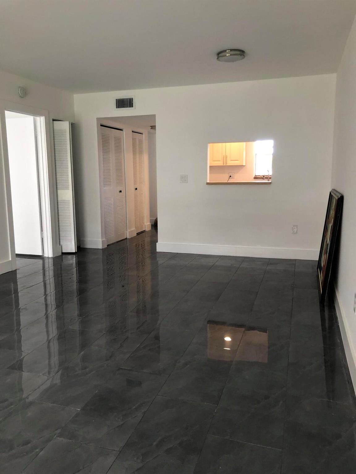 ROYAL PARK GARDENS III-G - Residential Lease