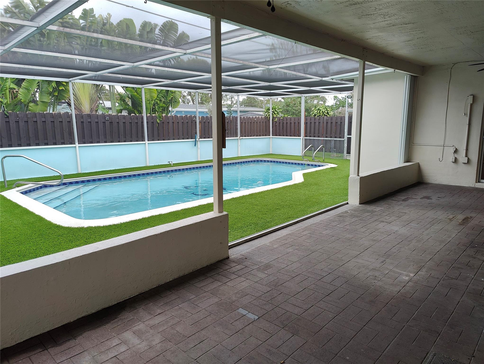 Sunrise Golf Village Sec - Residential