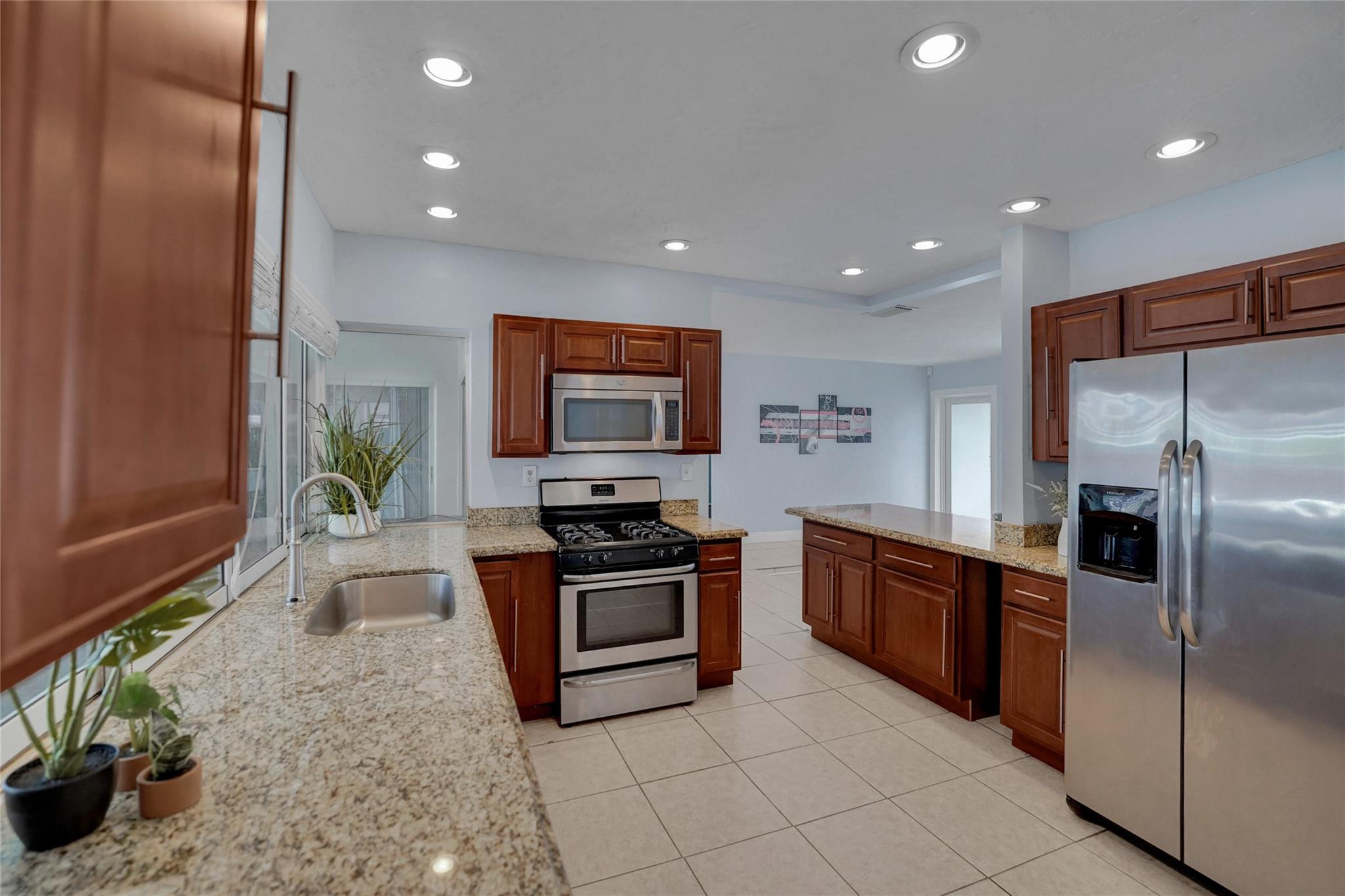 Sunrise Golf Village Sec - Residential
