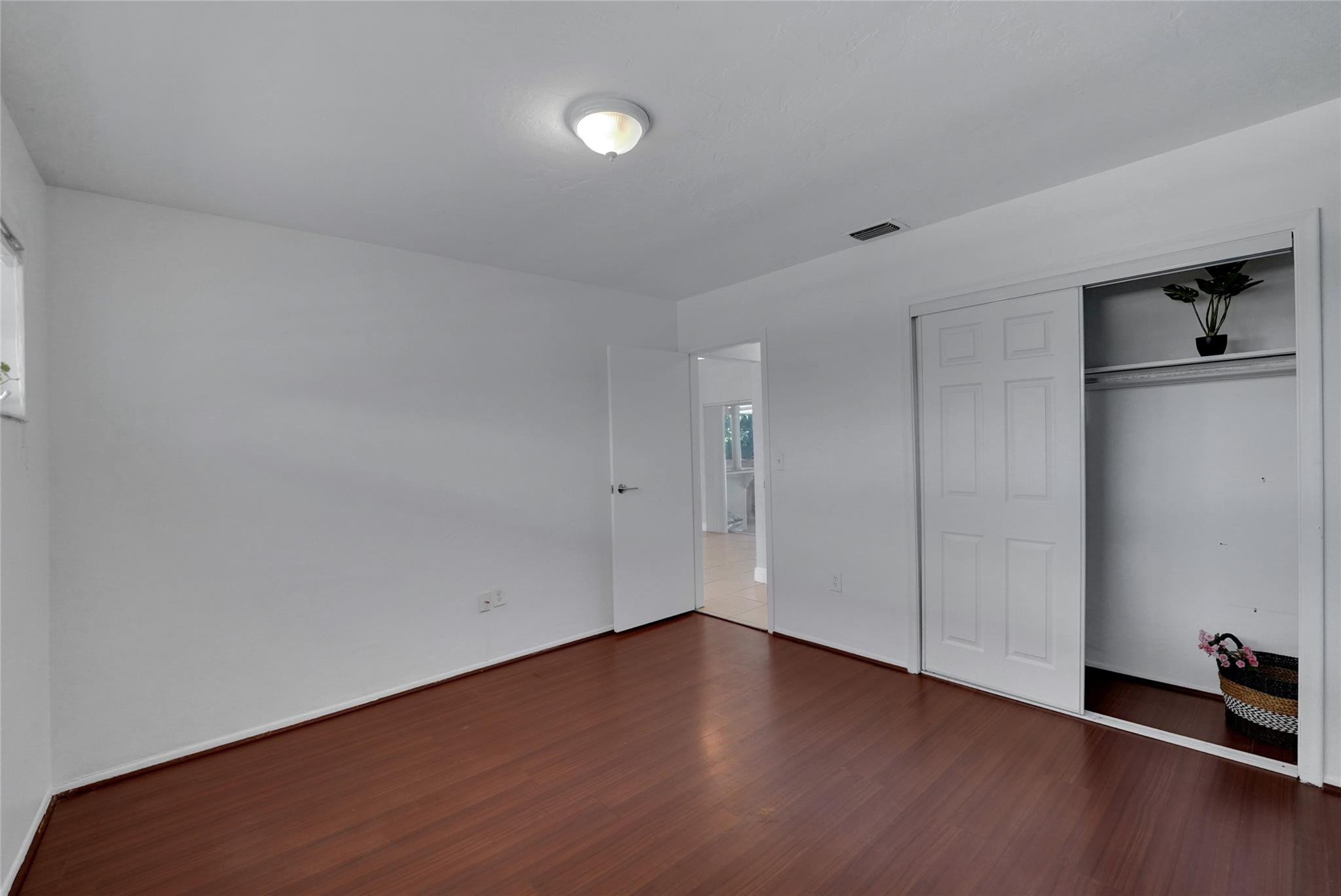 Sunrise Golf Village Sec - Residential