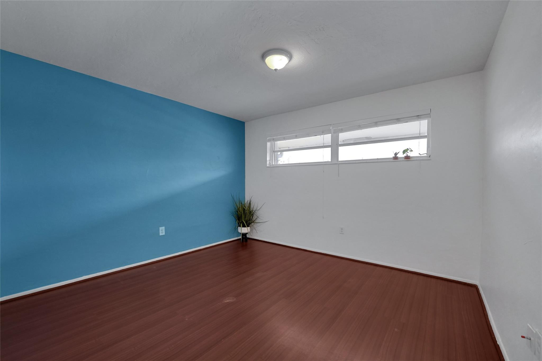 Sunrise Golf Village Sec - Residential