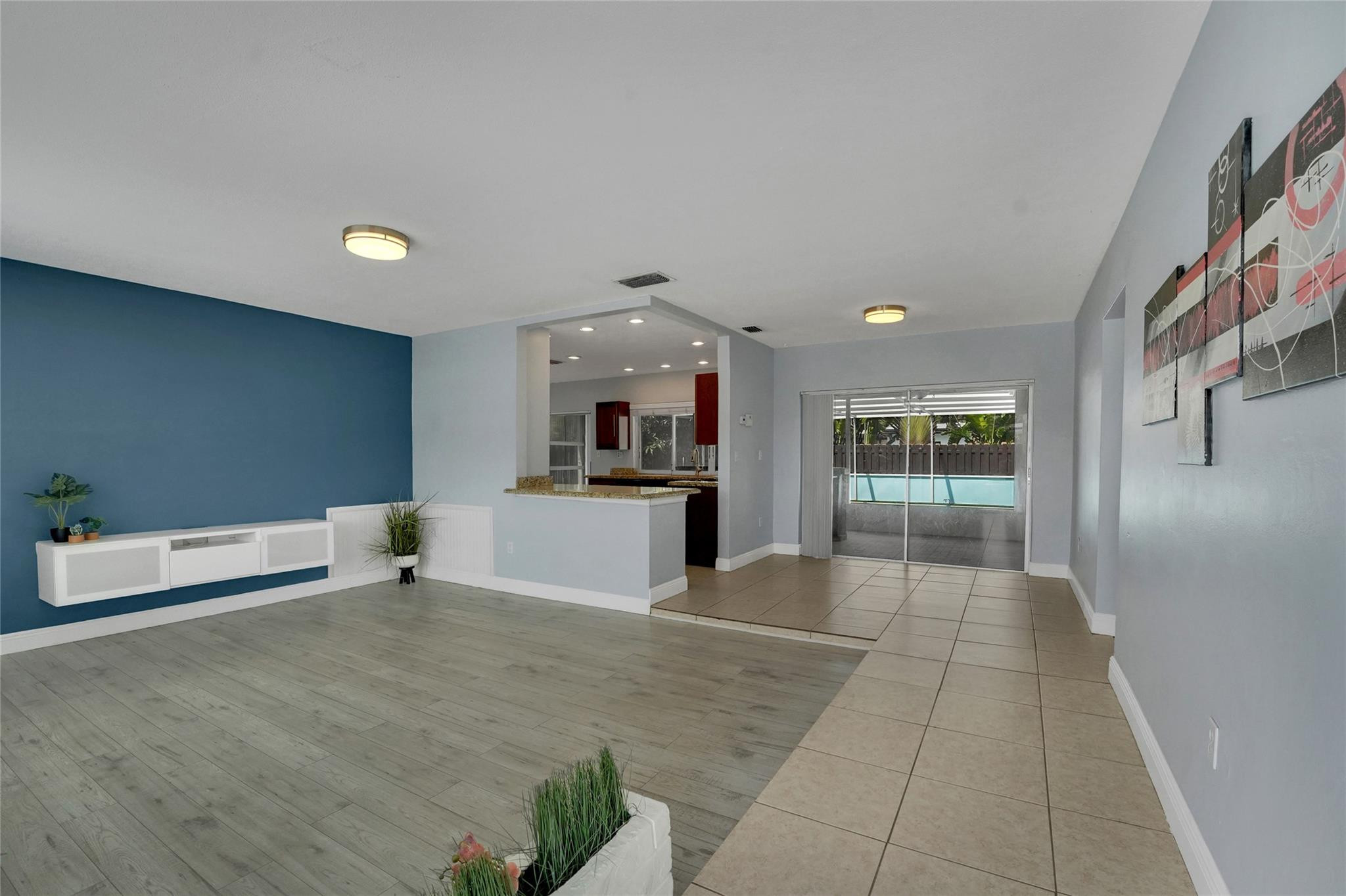 Sunrise Golf Village Sec - Residential