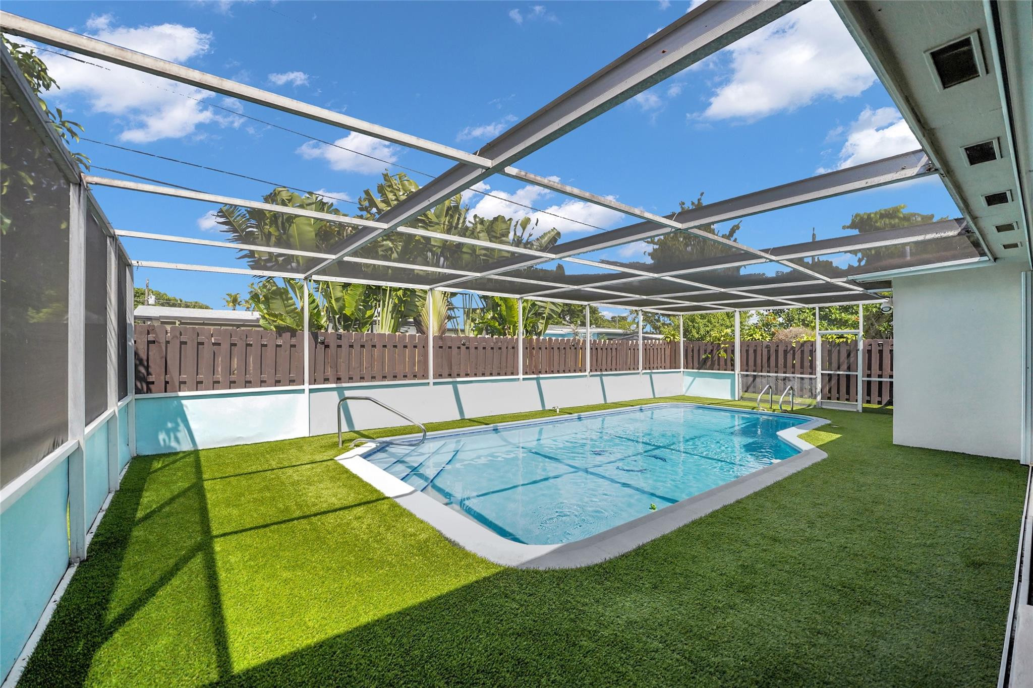 Sunrise Golf Village Sec - Residential