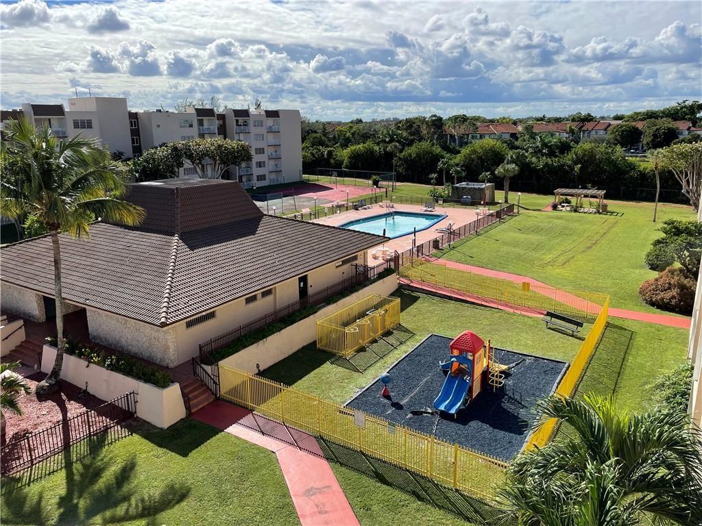 CORAL GATE - Residential