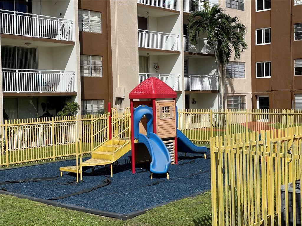 CORAL GATE - Residential