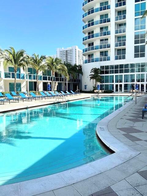 1945 S Ocean Drive 701