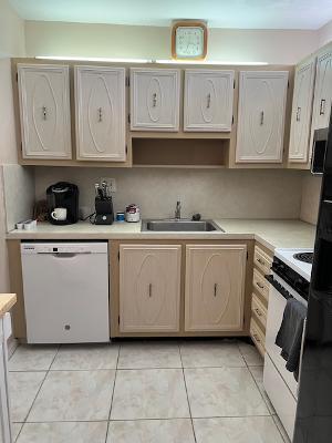 MEADOWS CONDO - Residential