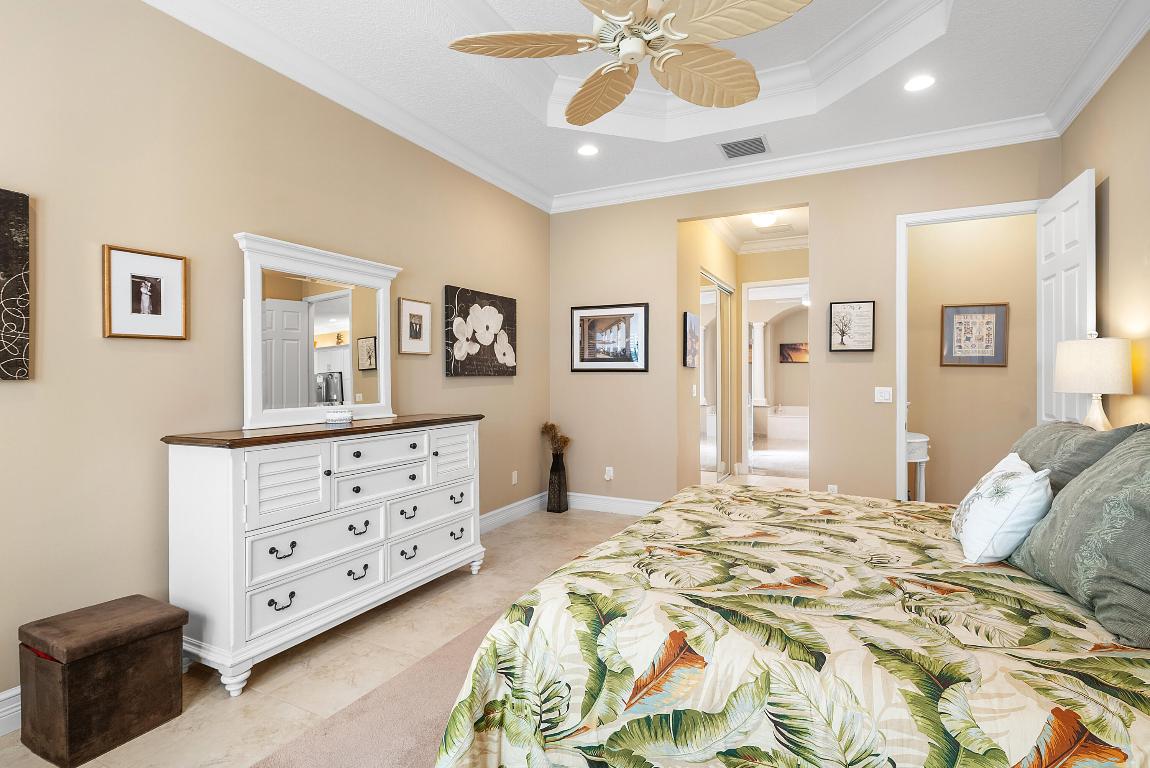 Valencia Cove - Residential