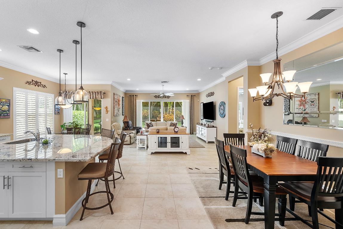 Valencia Cove - Residential