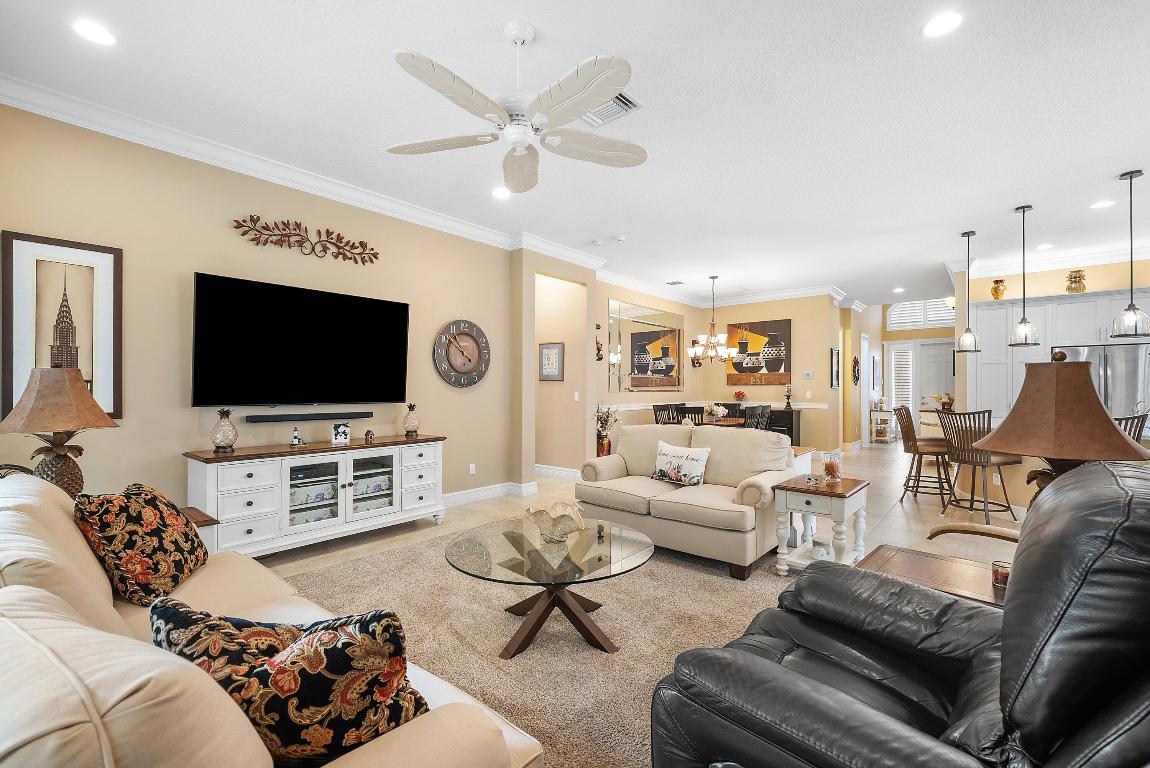 Valencia Cove - Residential