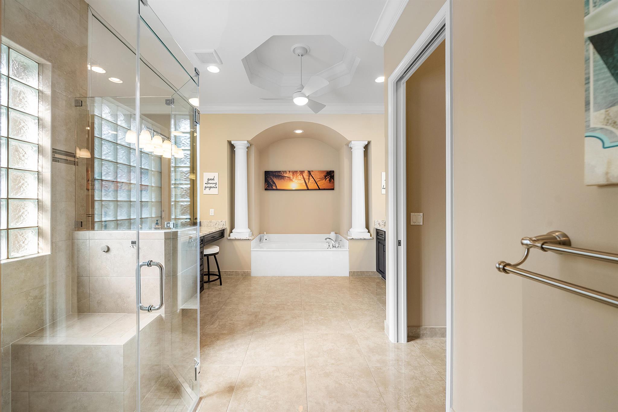 Valencia Cove - Residential