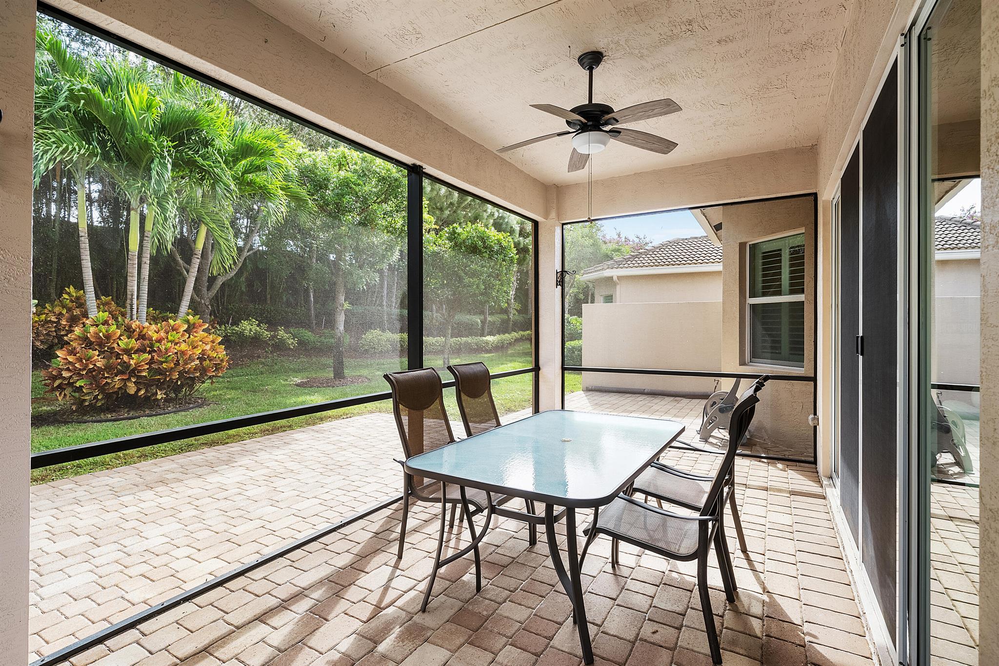 Valencia Cove - Residential