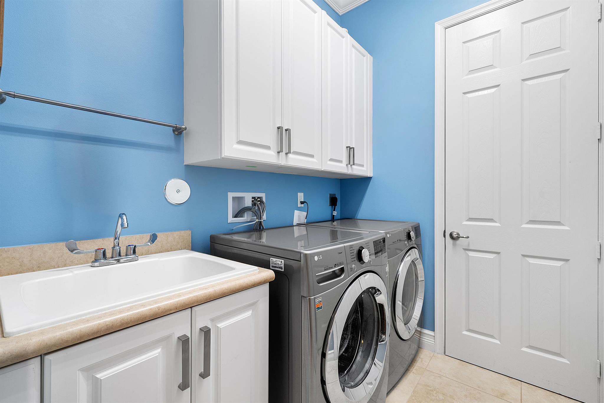 Valencia Cove - Residential