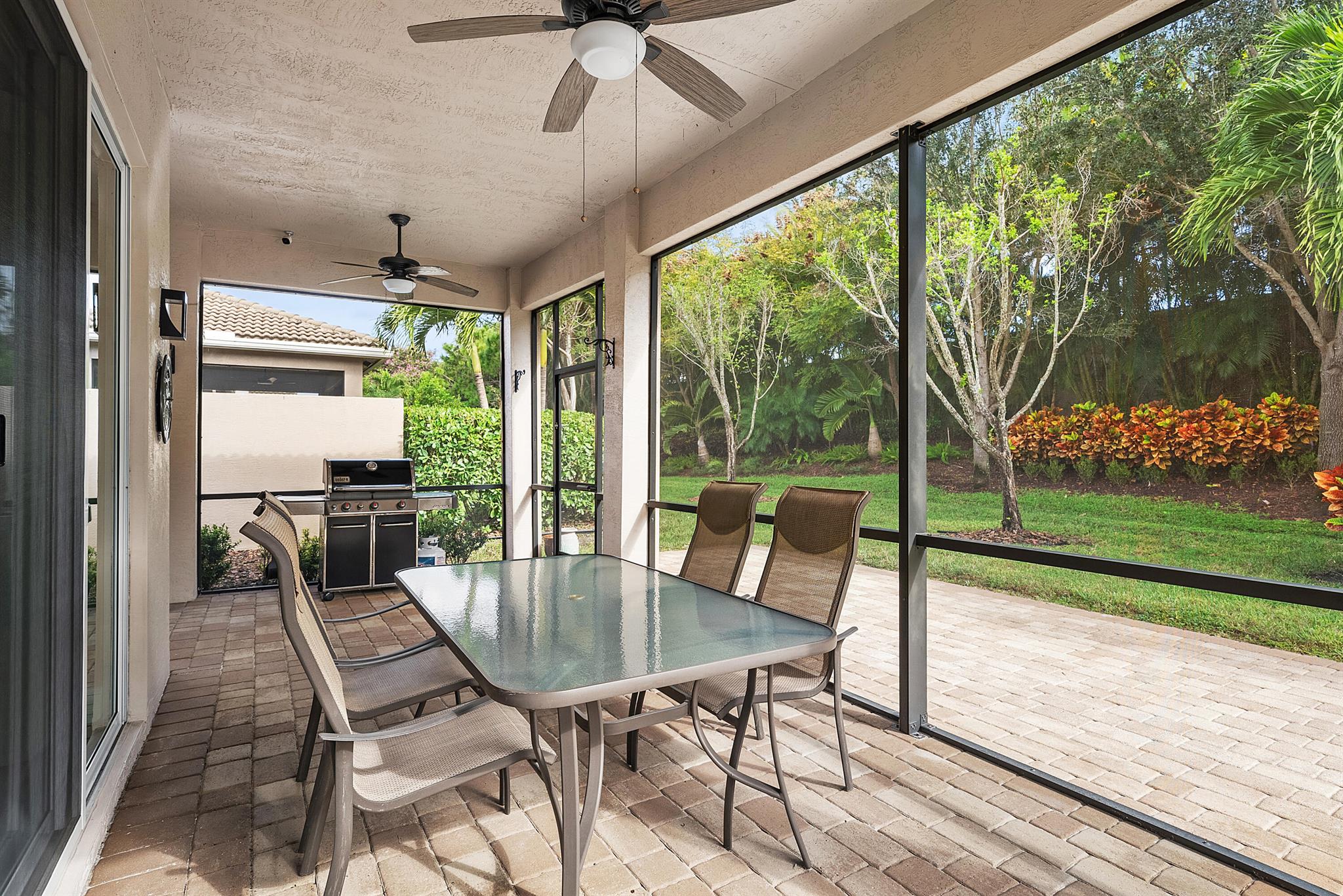 Valencia Cove - Residential