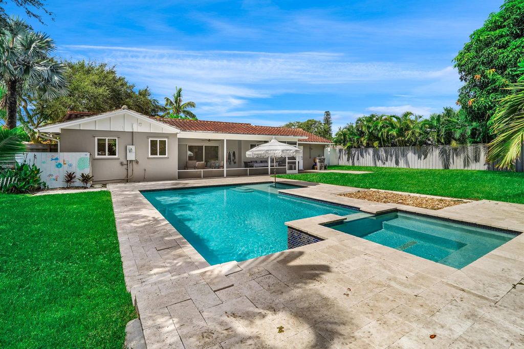Photo of 1921 Ascott Road, North Palm Beach, FL 33408 (MLS # R10907906)