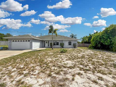 Photo of 2361 NE 21st Avenue, Jensen Beach, FL 34957 (MLS # B26049706)