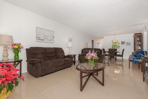 Tiny photo for 2102 Lucaya Bend #J3, Coconut Creek, FL 33066 (MLS # B26003311)