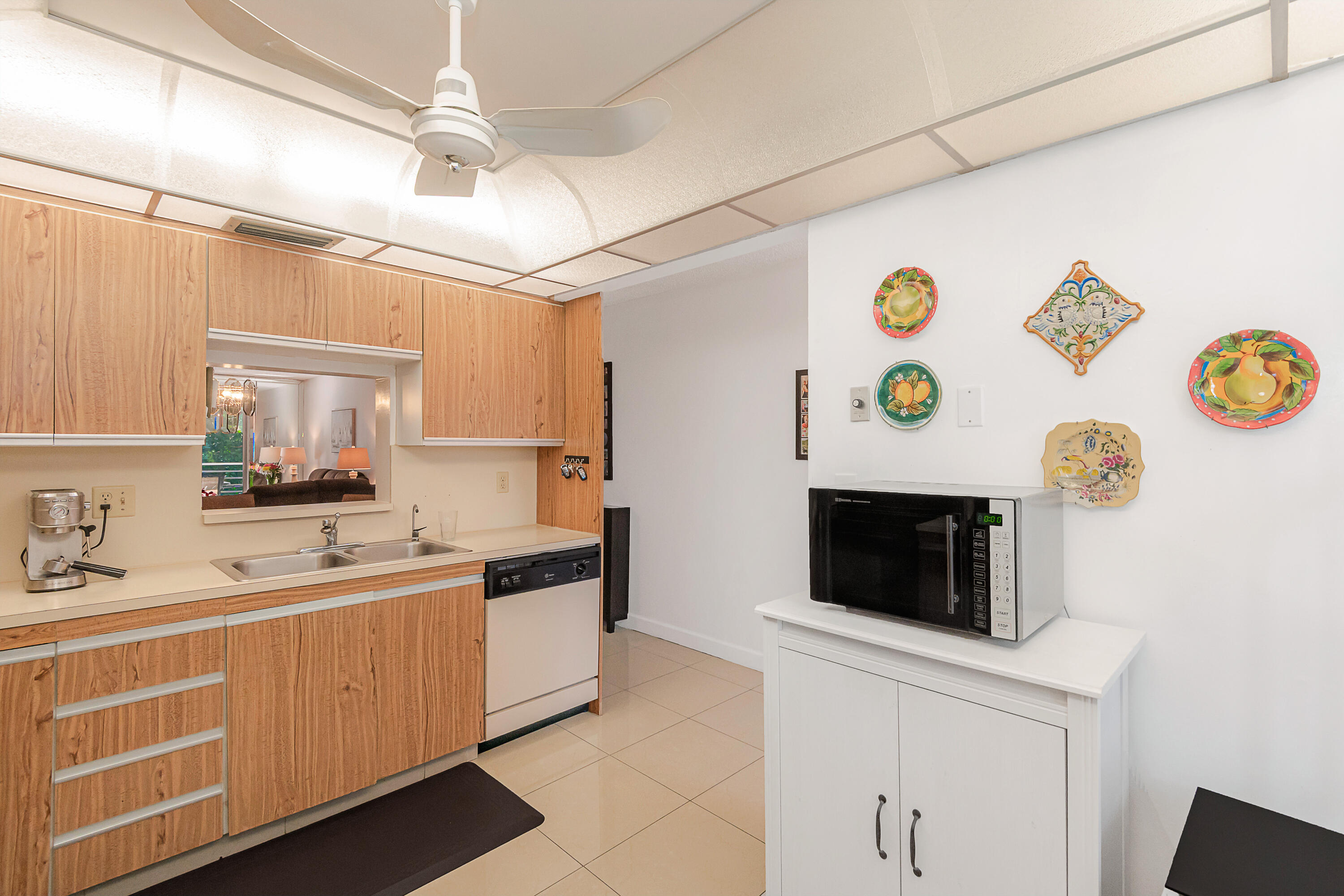 LUCAYA VILLAGE 2-C CONDO - Residential