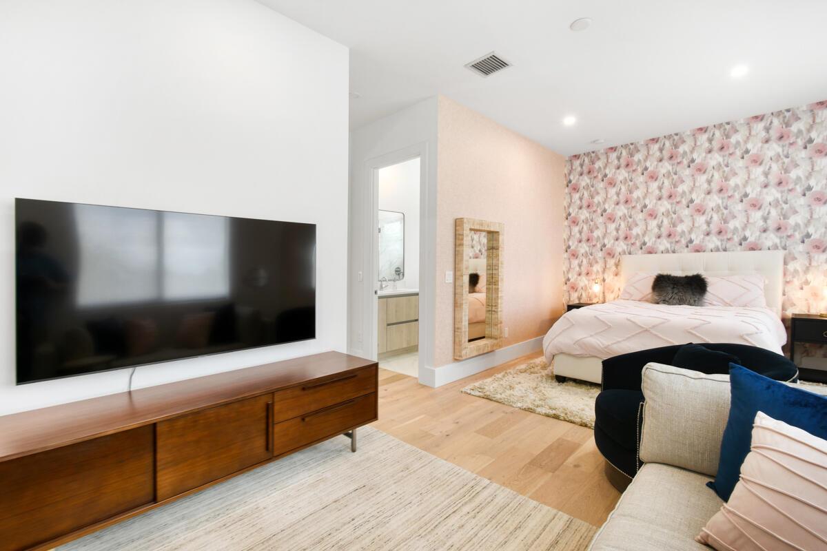 SYMPHONY AT JUPITER - Residential