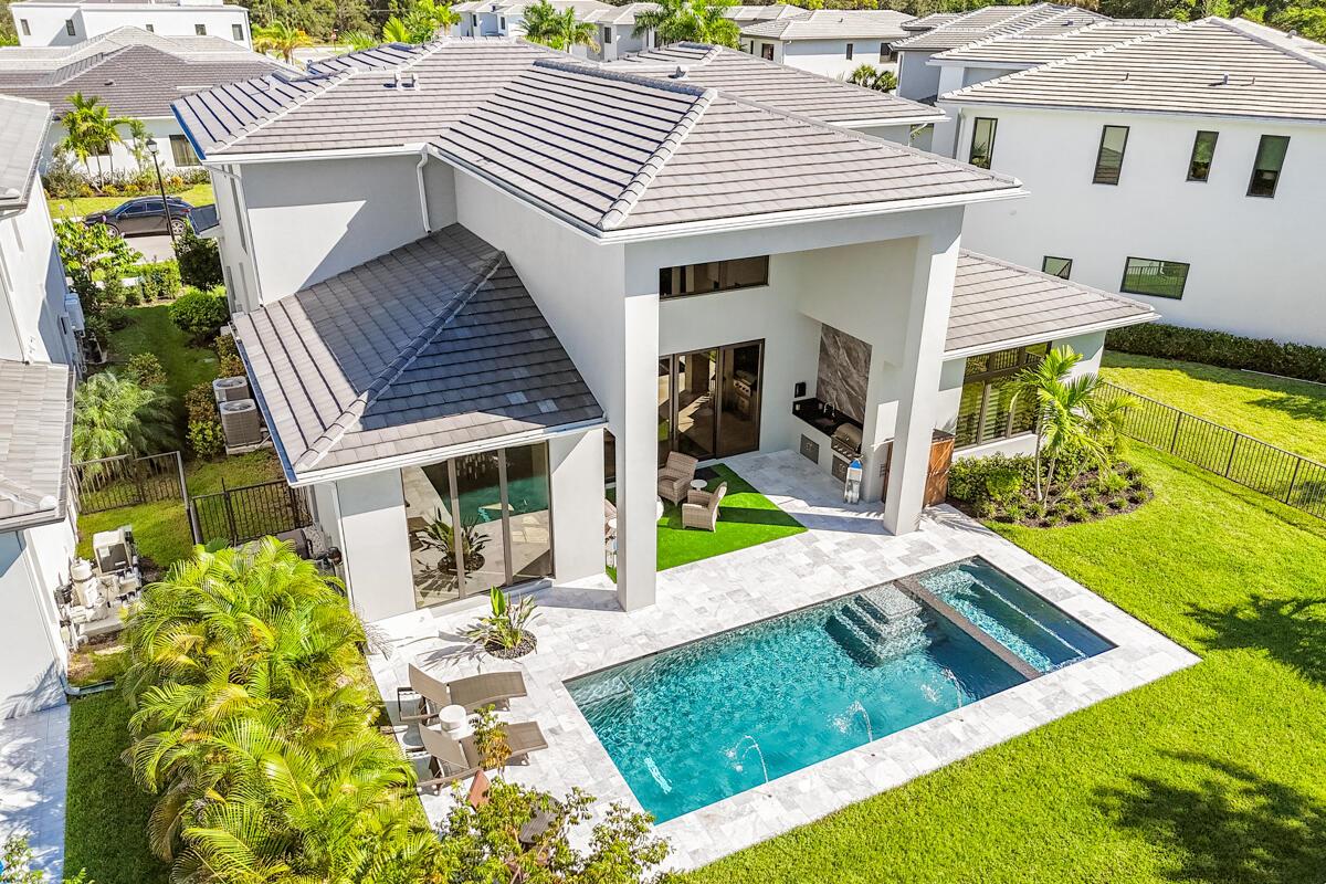 SYMPHONY AT JUPITER - Residential