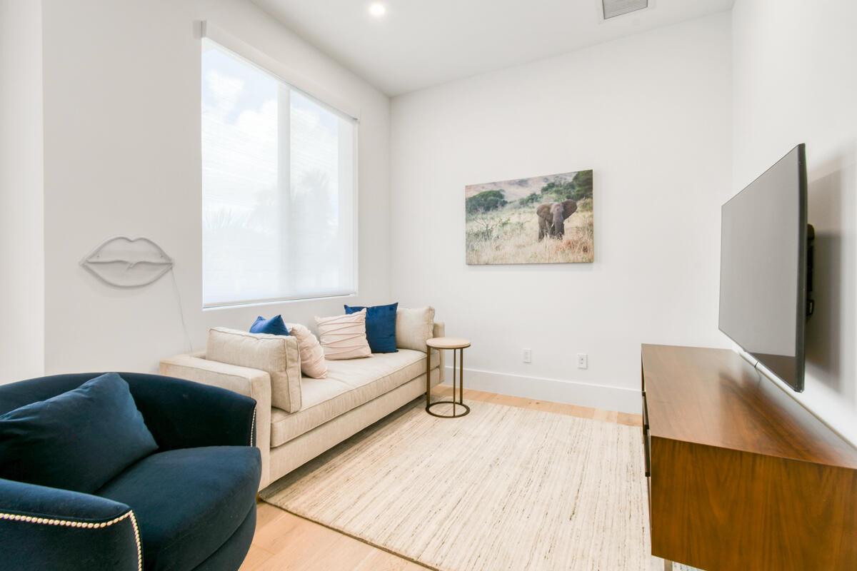 SYMPHONY AT JUPITER - Residential