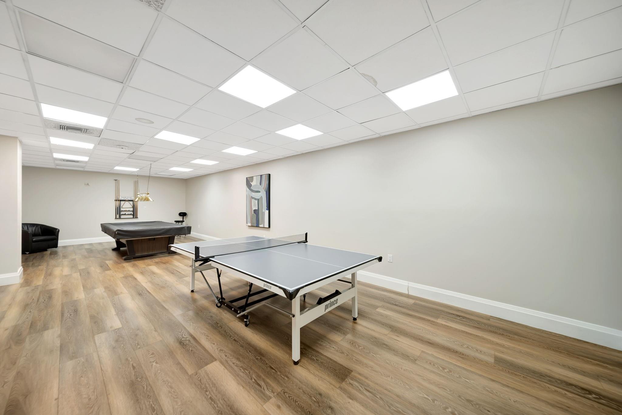 RENAISSANCE I - Residential Lease