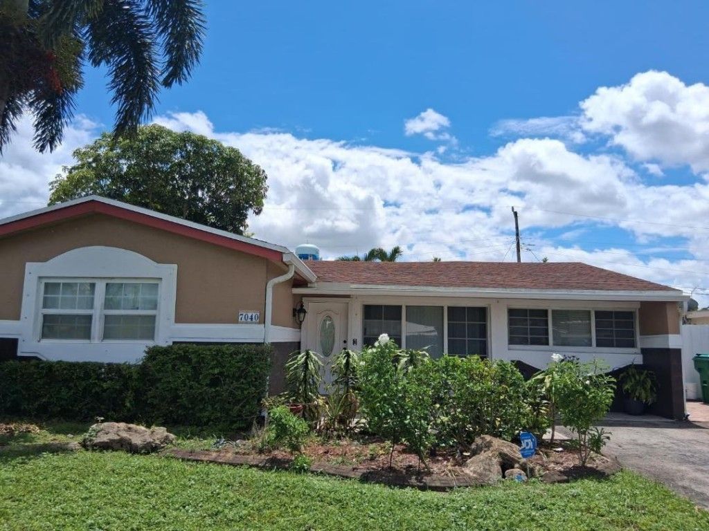 Photo of 7040 SW 29th Street, Miramar, FL 33023 (MLS # F10523736)
