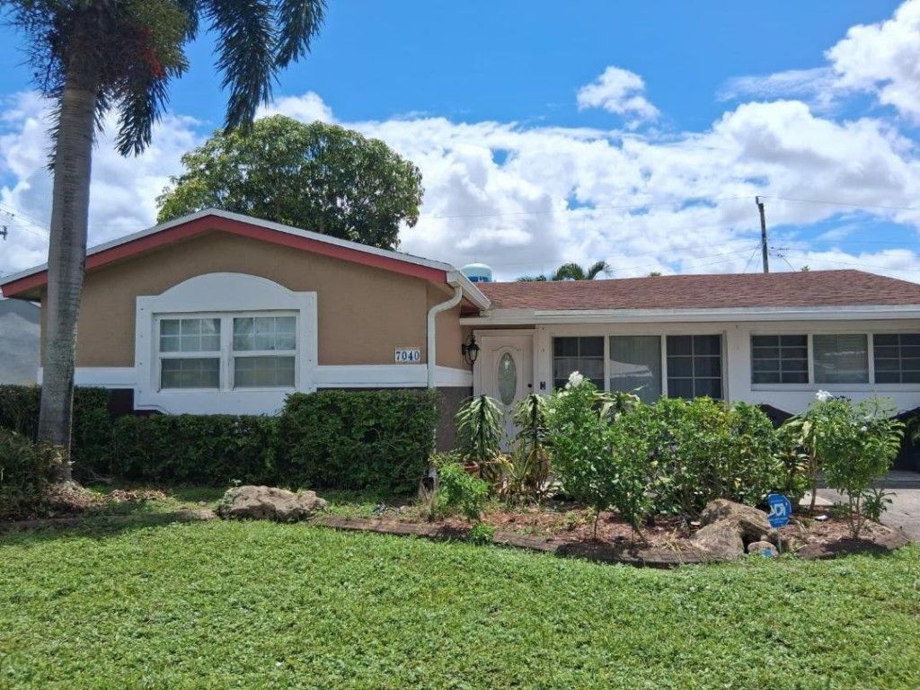 Photo of 7040 SW 29th Street, Miramar, FL 33023 (MLS # F10523736)