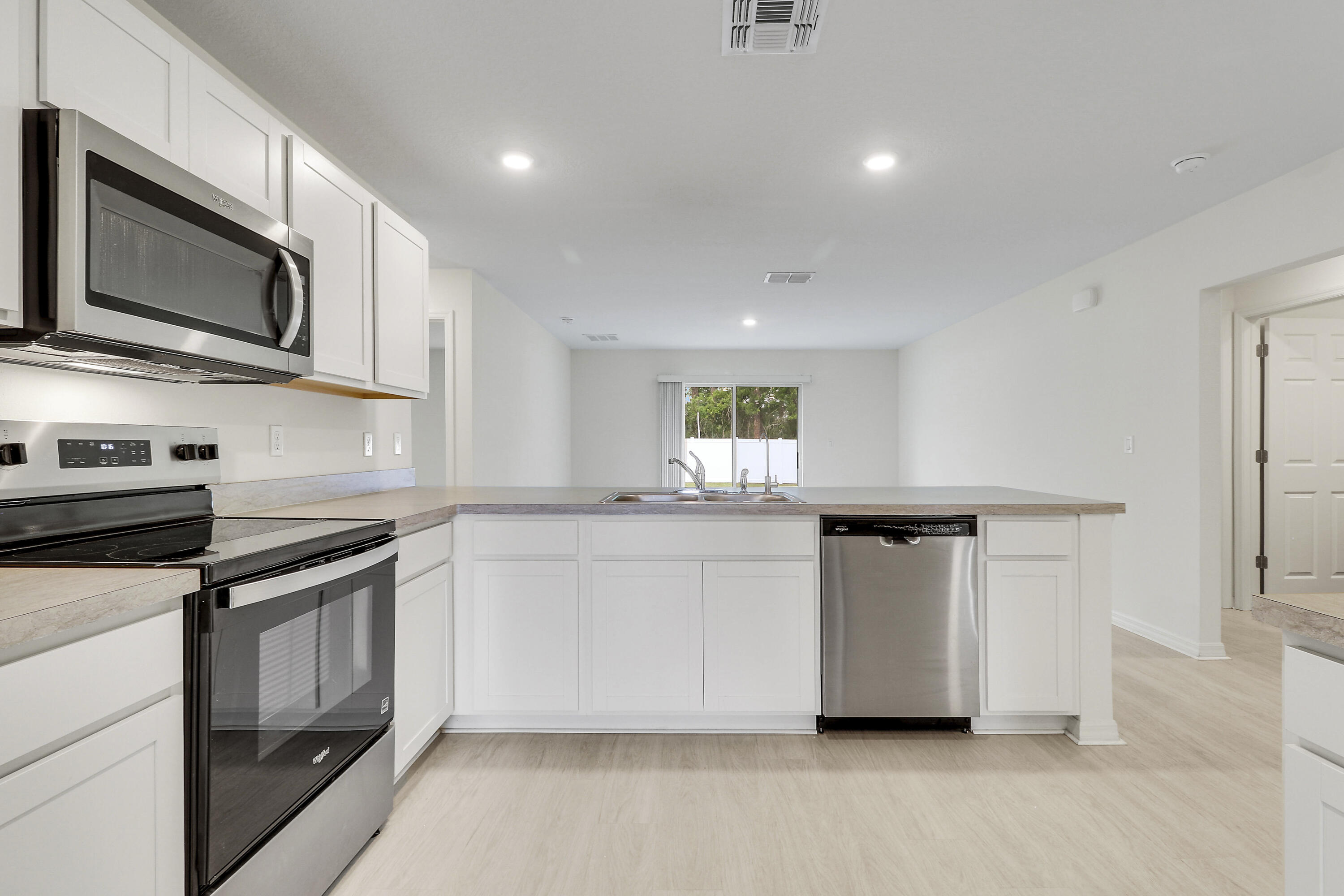 PORT ST LUCIE SECTION 17 - Residential Lease