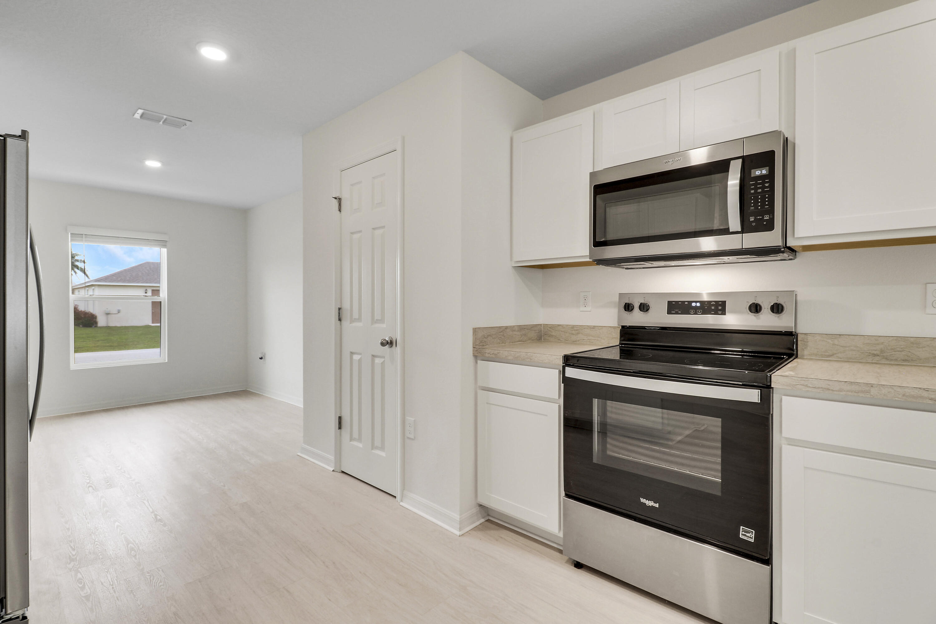 PORT ST LUCIE SECTION 17 - Residential Lease