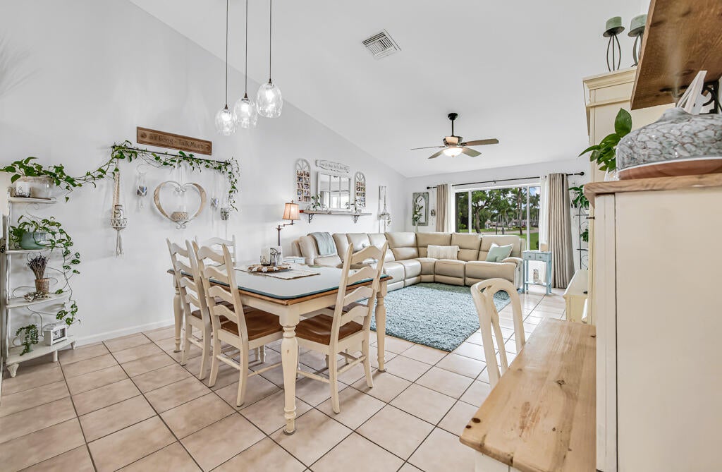 8429 LONG BAY