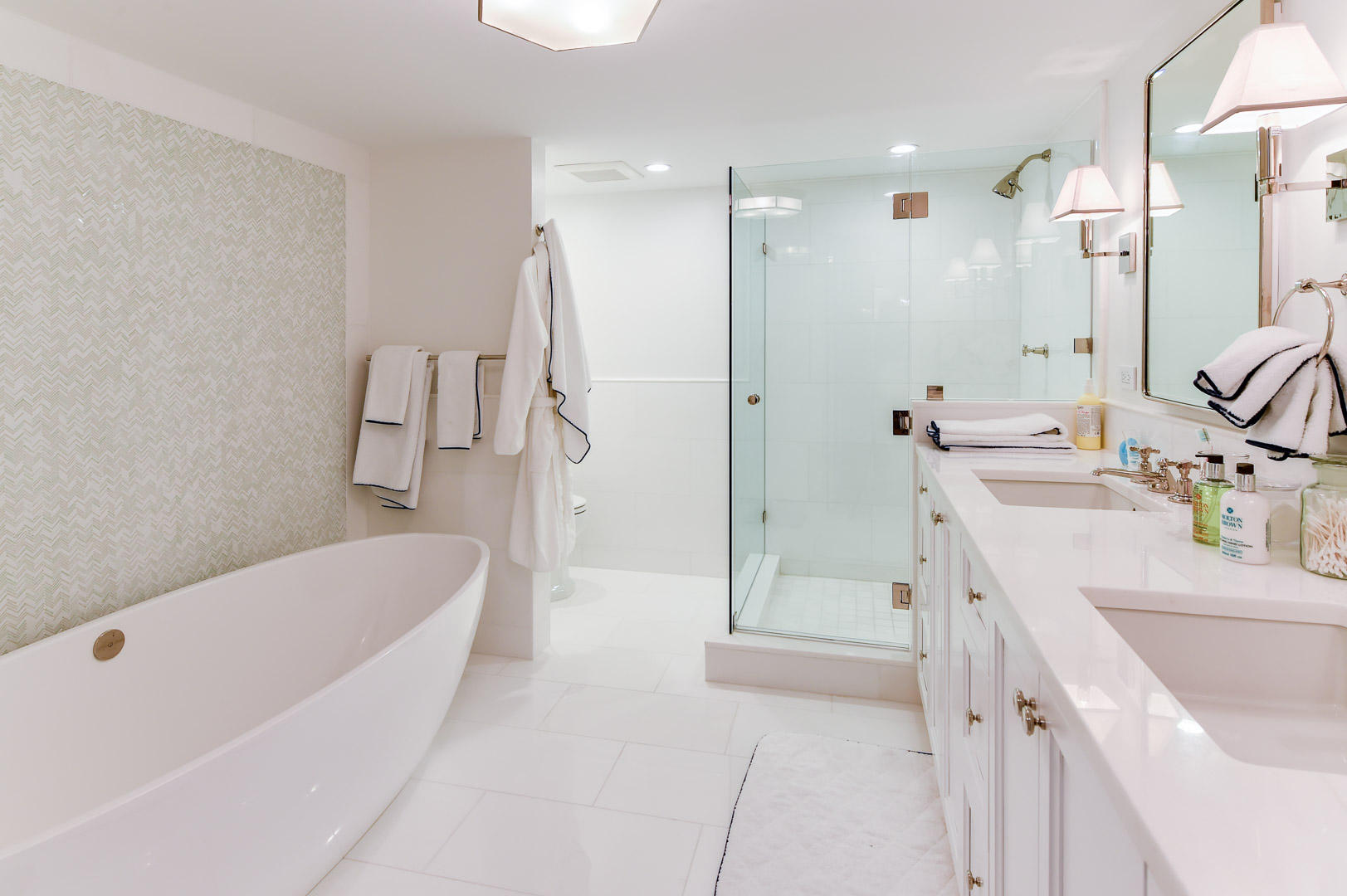 SUN AND SURF ONE HUNDRED - Residential