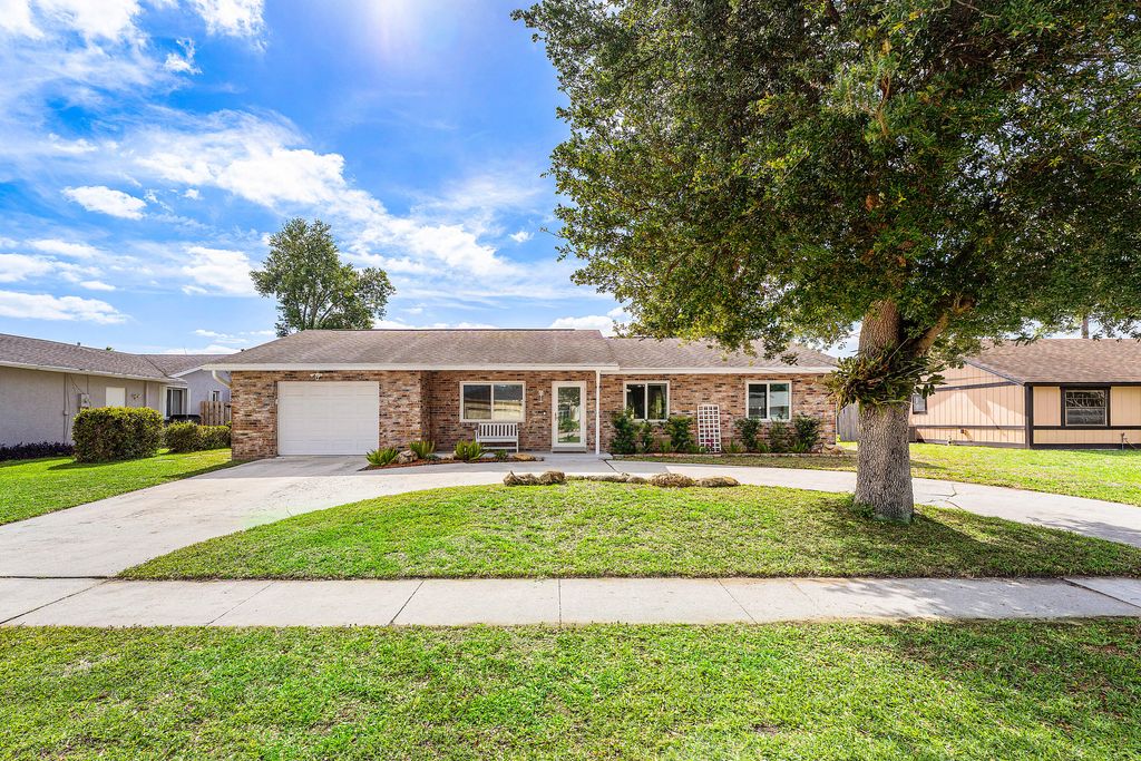 Photo of 144 Cordoba Circle, Royal Palm Beach, FL 33411 (MLS # B26017747)