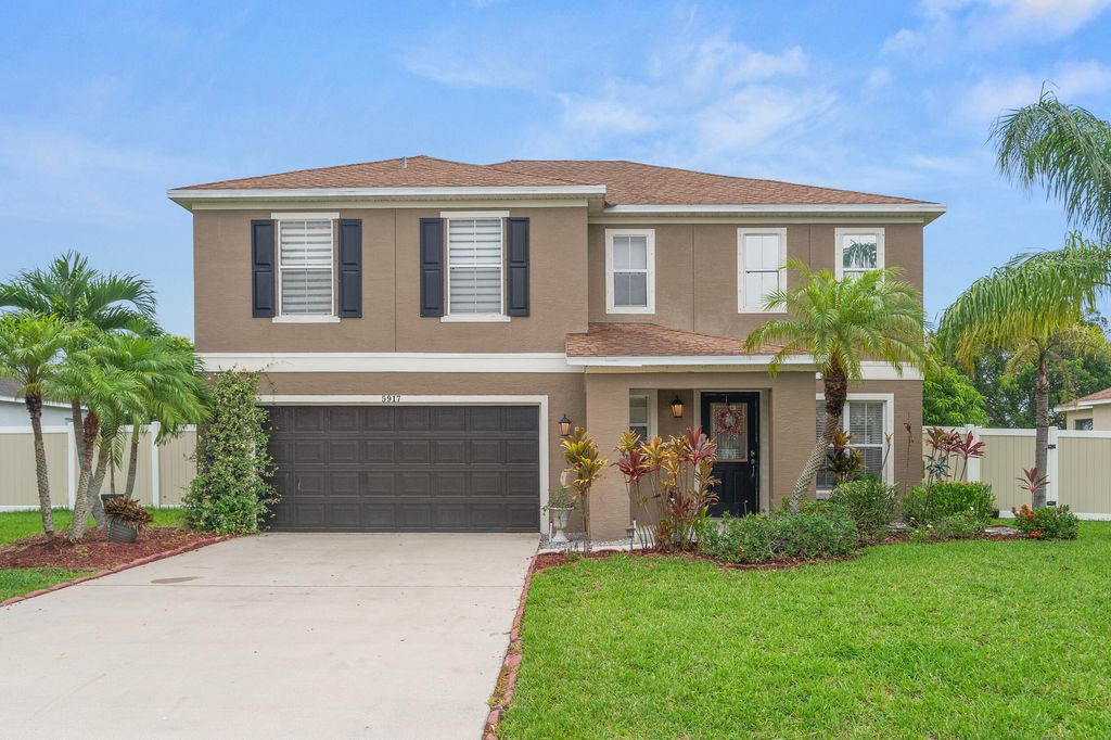 Photo of 5917 NW Brianna Court, Port Saint Lucie, FL 34986 (MLS # R11003970)