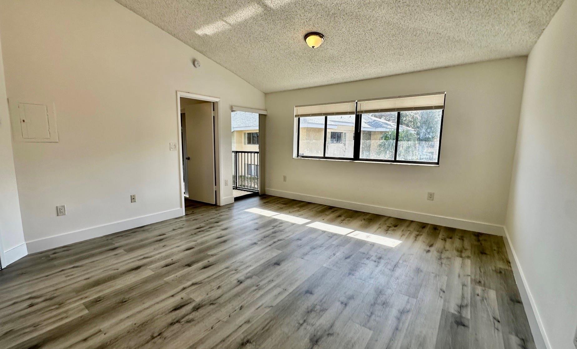 MARINA OAKS CONDO - Residential Lease