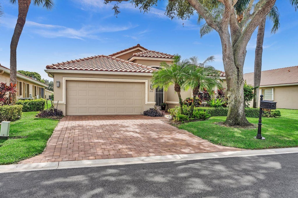 Photo of 13818 Via Nidia, Delray Beach, FL 33446 (MLS # B26079679)